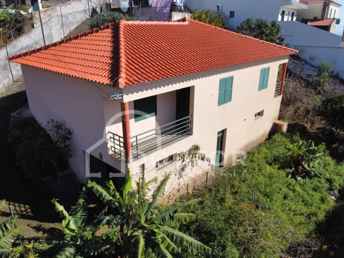 Moradia T3 para Venda em Estreito de Camara de Lobos Foto 3