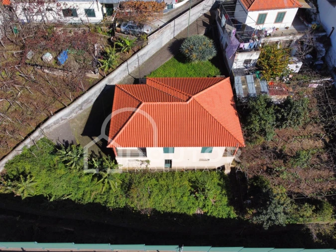 Moradia T3 para Venda em Estreito de Camara de Lobos Foto 4