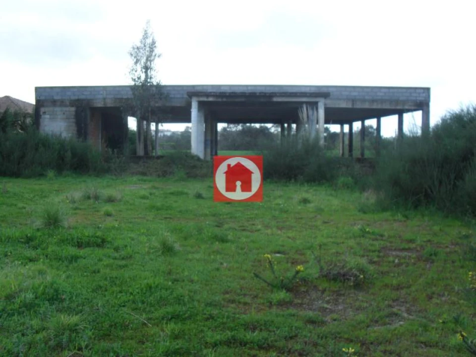 Armazém para Venda em Touguinha e Touguinhó Foto 1