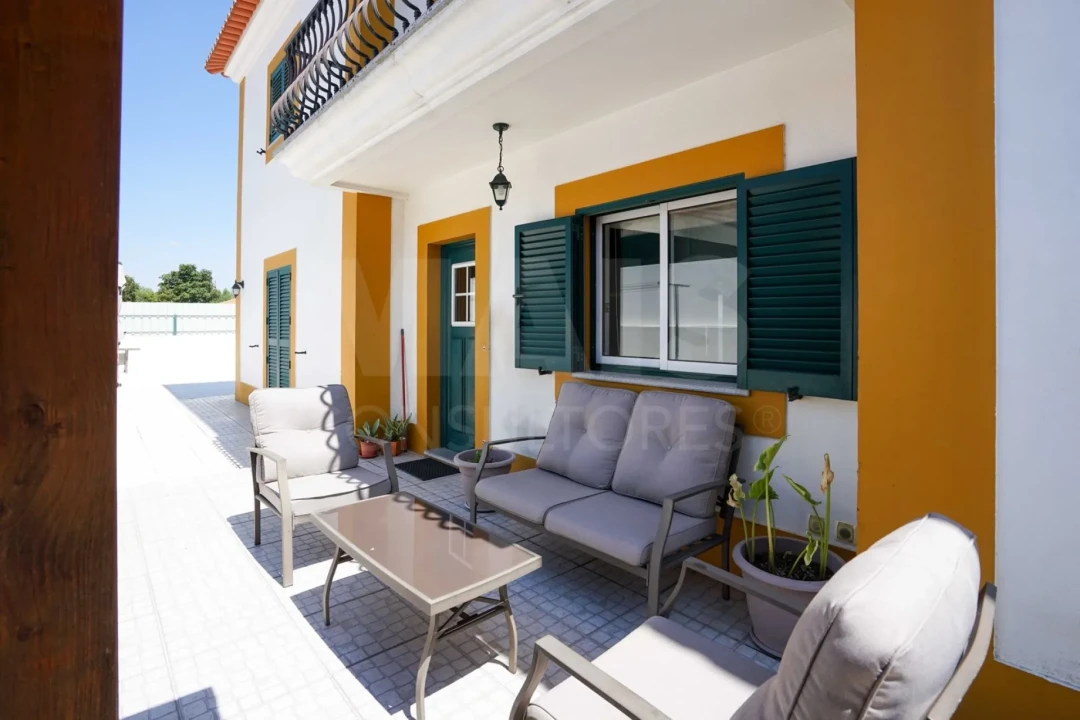 Moradia T5 para Venda em Nossa Senhora da Vila, Nossa Senhora do Bispo e Silveiras Foto 1