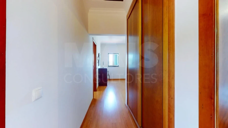 Moradia T5 para Venda em Nossa Senhora da Vila, Nossa Senhora do Bispo e Silveiras Foto 2