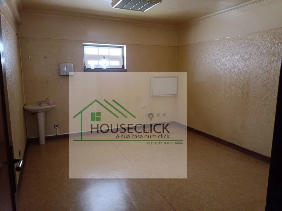 Loja para Arrendamento em Belmonte e Colmeal da Torre Foto 10