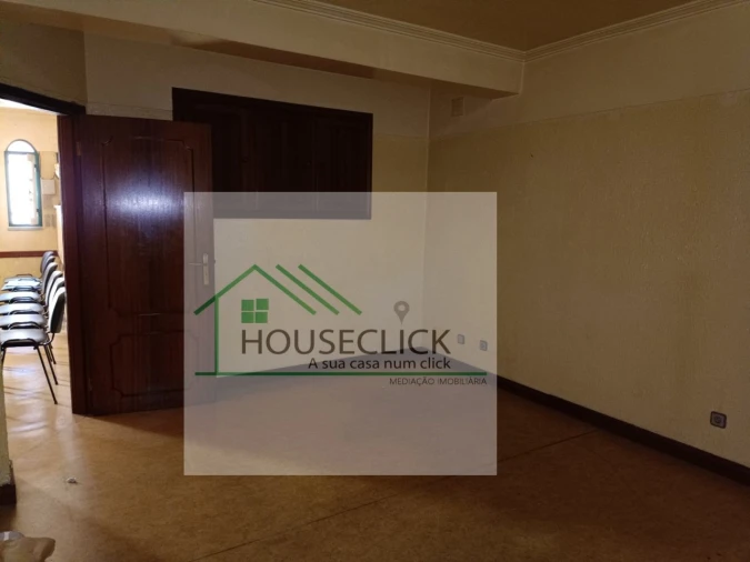 Loja para Arrendamento em Belmonte e Colmeal da Torre Foto 7