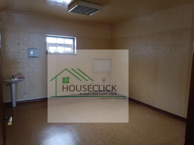 Loja para Arrendamento em Belmonte e Colmeal da Torre Foto 13