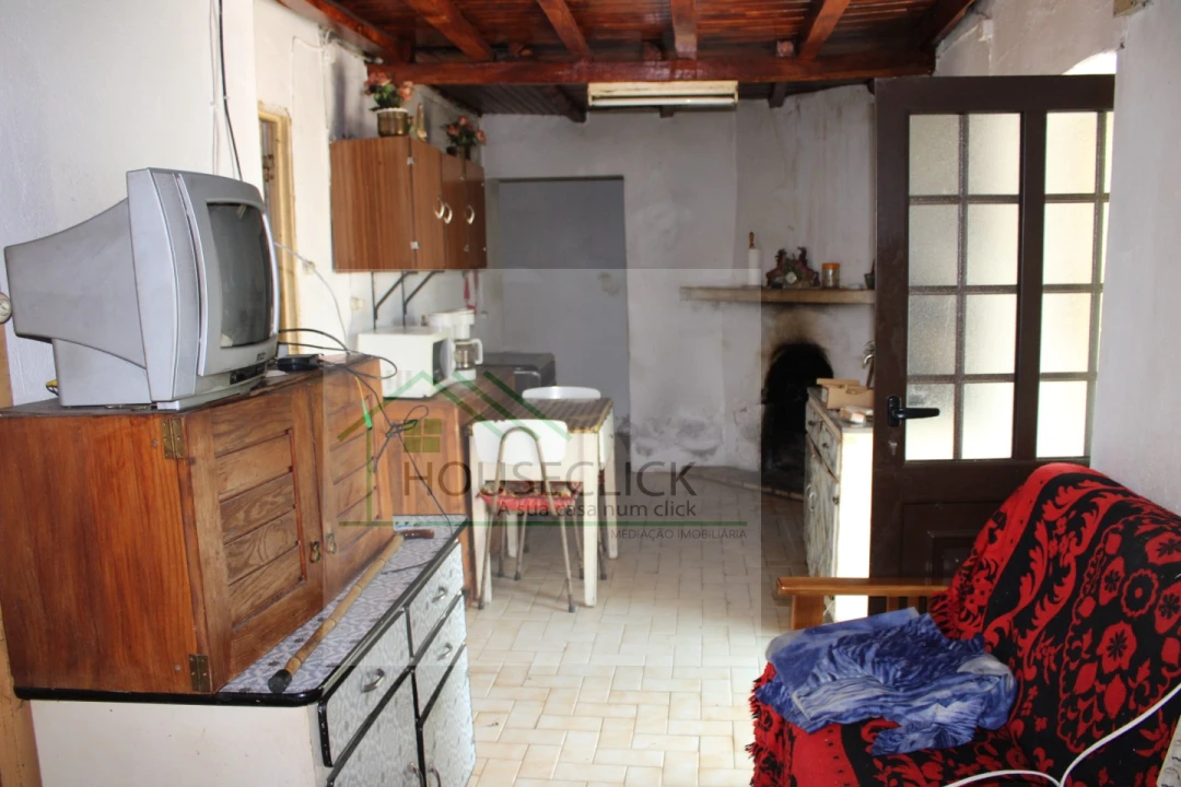 Moradia T4 para Venda em Peraboa Foto 4