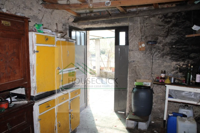 Moradia T4 para Venda em Peraboa Foto 14