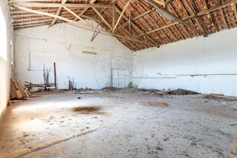 Armazém para Venda em Campelos e Outeiro da Cabeça Foto 7