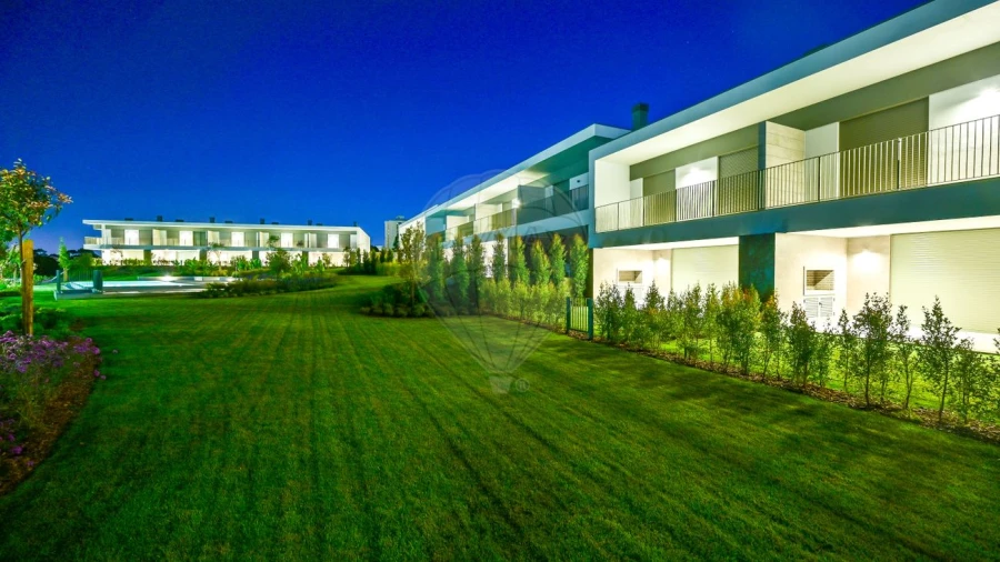 Moradia T4 para Venda em Póvoa de Santa Iria e Forte da Casa Foto 8