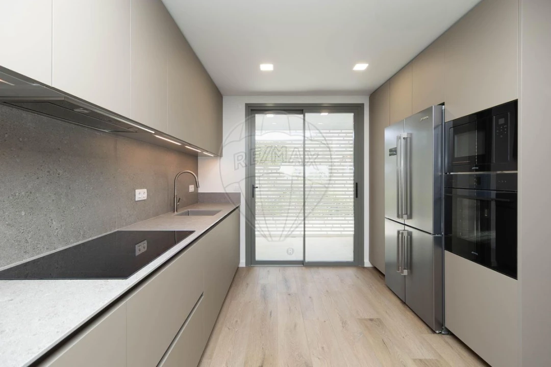 Moradia T4 para Venda em Póvoa de Santa Iria e Forte da Casa Foto 14