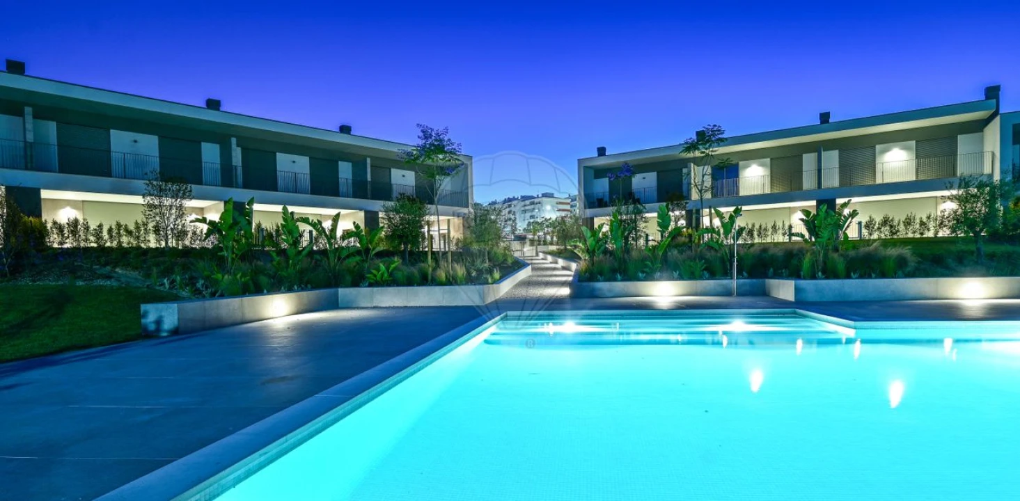 Moradia T4 para Venda em Póvoa de Santa Iria e Forte da Casa Foto 5