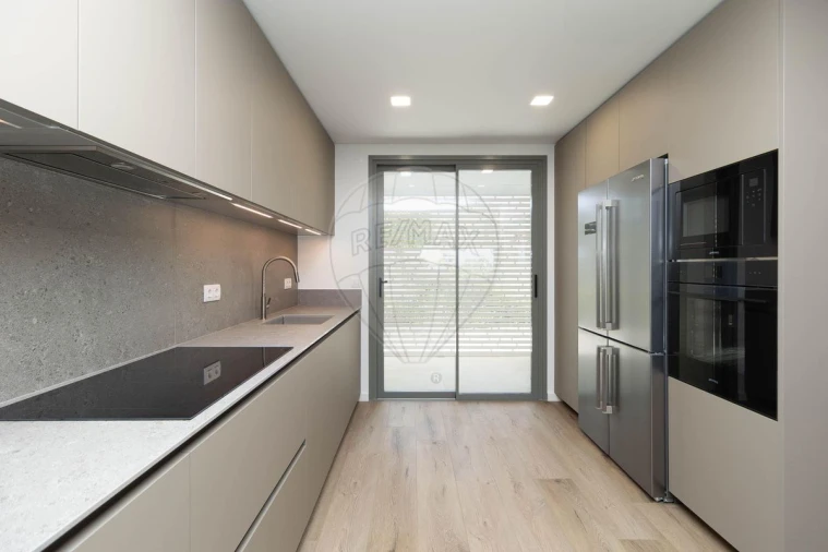 Moradia T4 para Venda em Póvoa de Santa Iria e Forte da Casa Foto 14