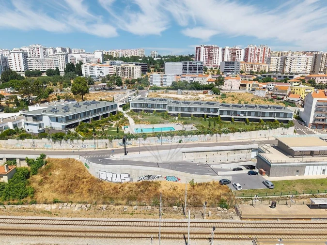 Moradia T4 para Venda em Póvoa de Santa Iria e Forte da Casa Foto 31