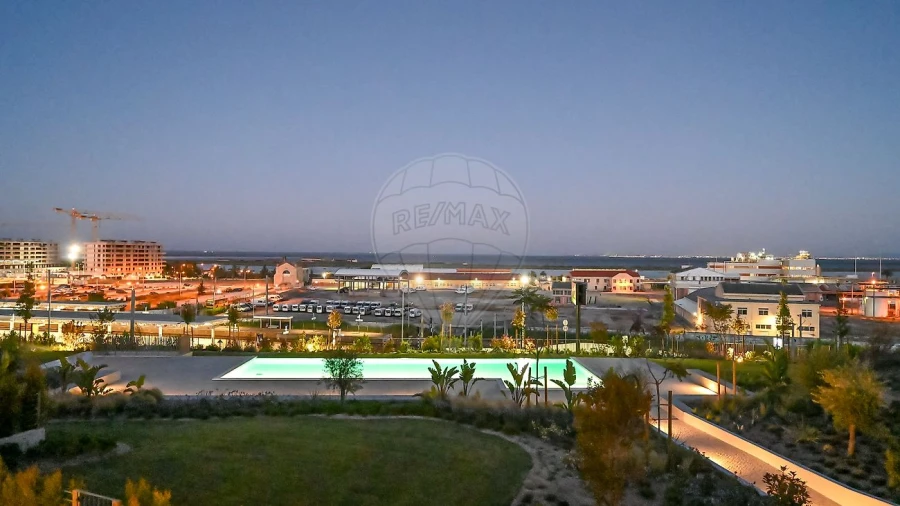 Moradia T4 para Venda em Póvoa de Santa Iria e Forte da Casa Foto 4