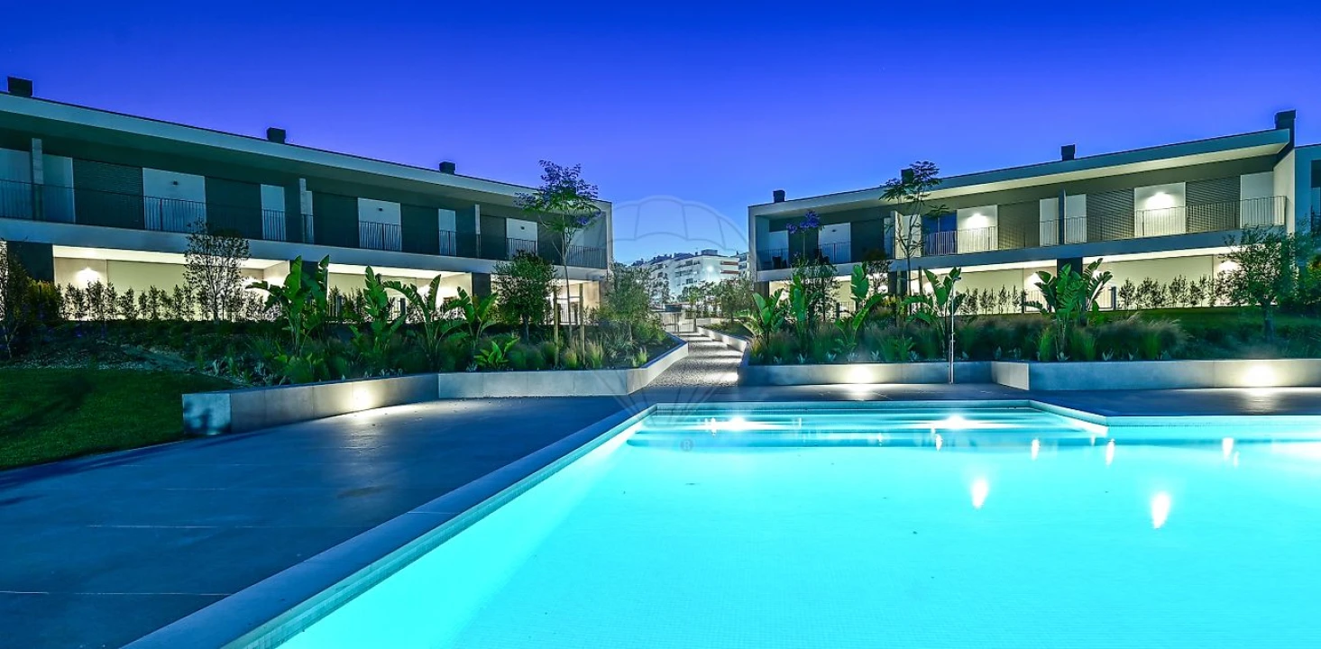 Moradia T4 para Venda em Póvoa de Santa Iria e Forte da Casa Foto 5