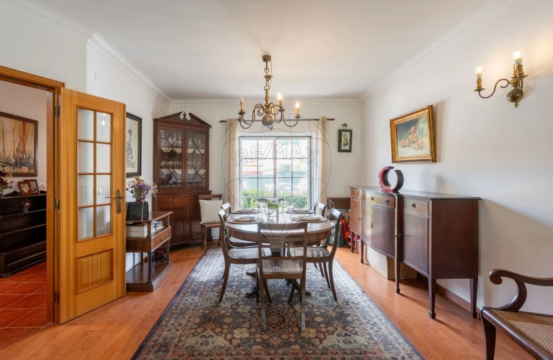 Moradia T3 para Venda em Alcabideche Foto 22