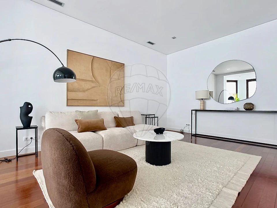 Apartamento T4 para Venda em Avenidas Novas Foto 7