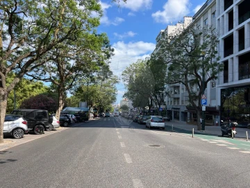 Apartamento T4 para Venda em Avenidas Novas