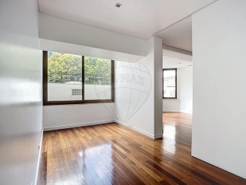 Apartamento T4 para Venda em Avenidas Novas