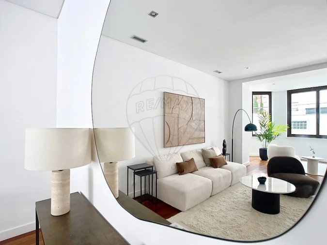 Apartamento T4 para Venda em Avenidas Novas Foto 3