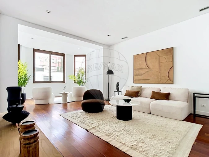 Apartamento T4 para Venda em Avenidas Novas Foto 48