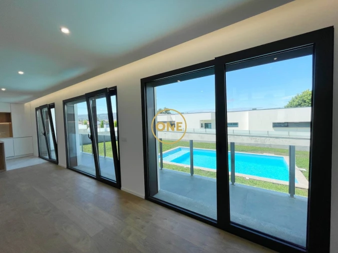 Moradia T3 para Venda em Merelim (São Paio), Panoias e Parada de Tibães Foto 23