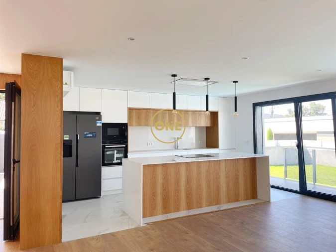 Moradia T3 para Venda em Merelim (São Paio), Panoias e Parada de Tibães Foto 12