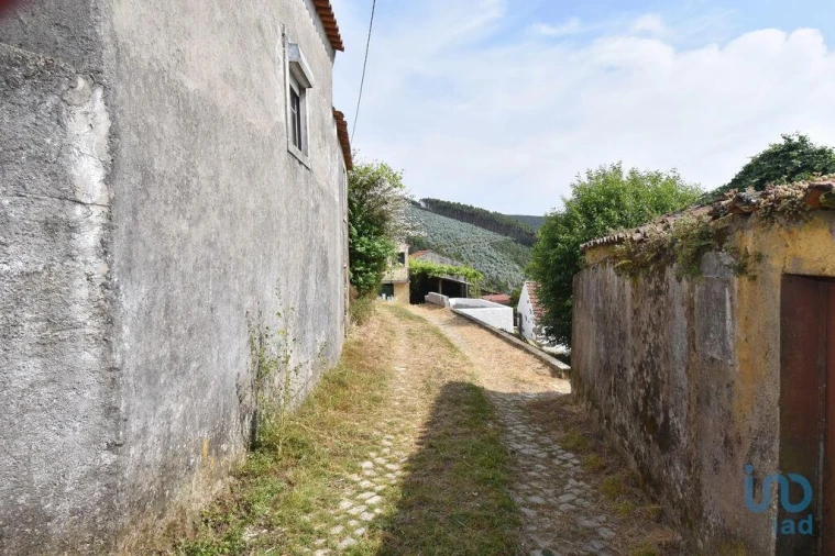 Moradia T2 para Venda em Espinhal Foto 9