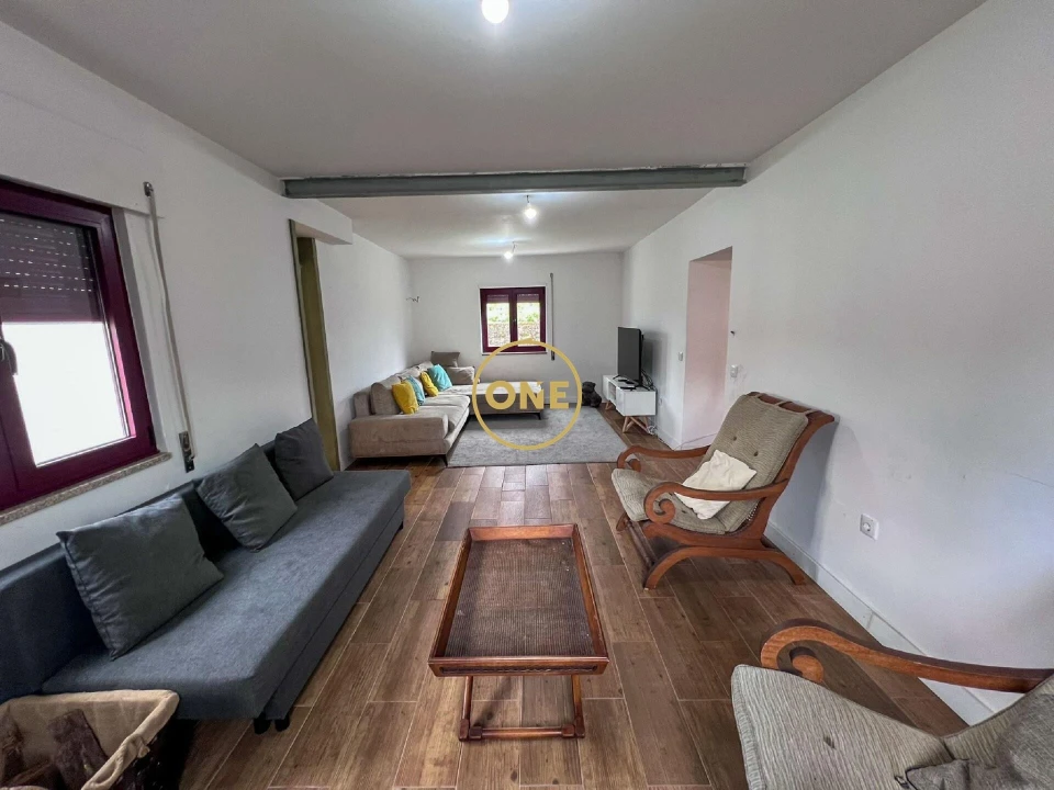 Moradia T3 para Venda em Delães Foto 9