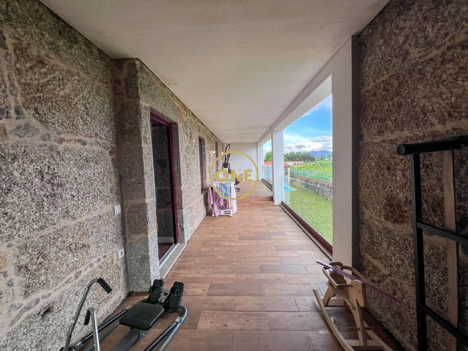 Moradia T3 para Venda em Delães Foto 18