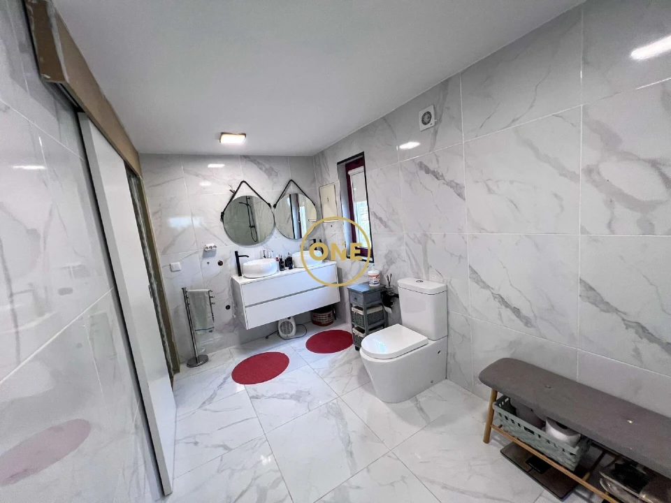 Moradia T3 para Venda em Delães Foto 16