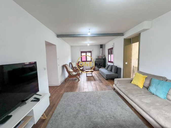 Moradia T3 para Venda em Delães Foto 8