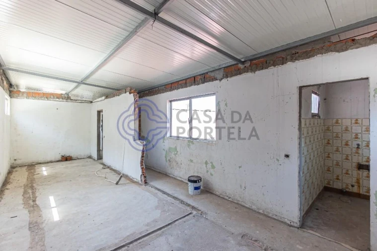 Armazém para Venda em Oliveira do Douro Foto 33