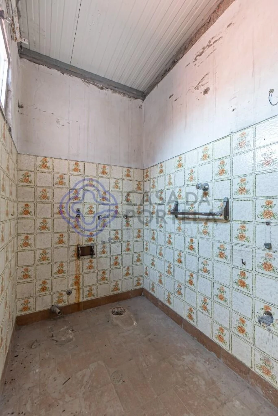 Armazém para Venda em Oliveira do Douro Foto 37