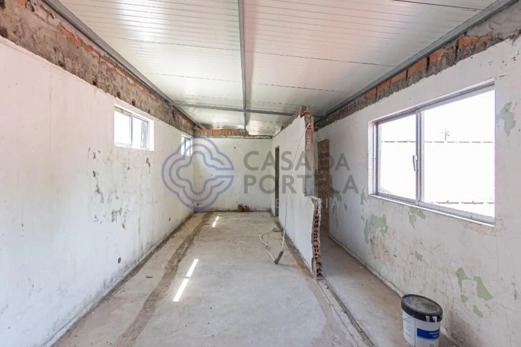 Armazém para Venda em Oliveira do Douro Foto 38