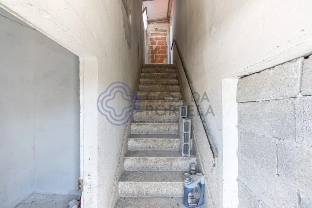 Armazém para Venda em Oliveira do Douro Foto 11