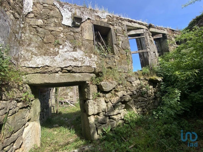 Moradia T1 para Venda em Candemil e Gondar Foto 10