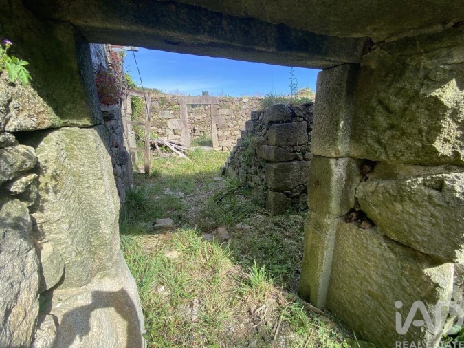 Moradia T1 para Venda em Candemil e Gondar Foto 21