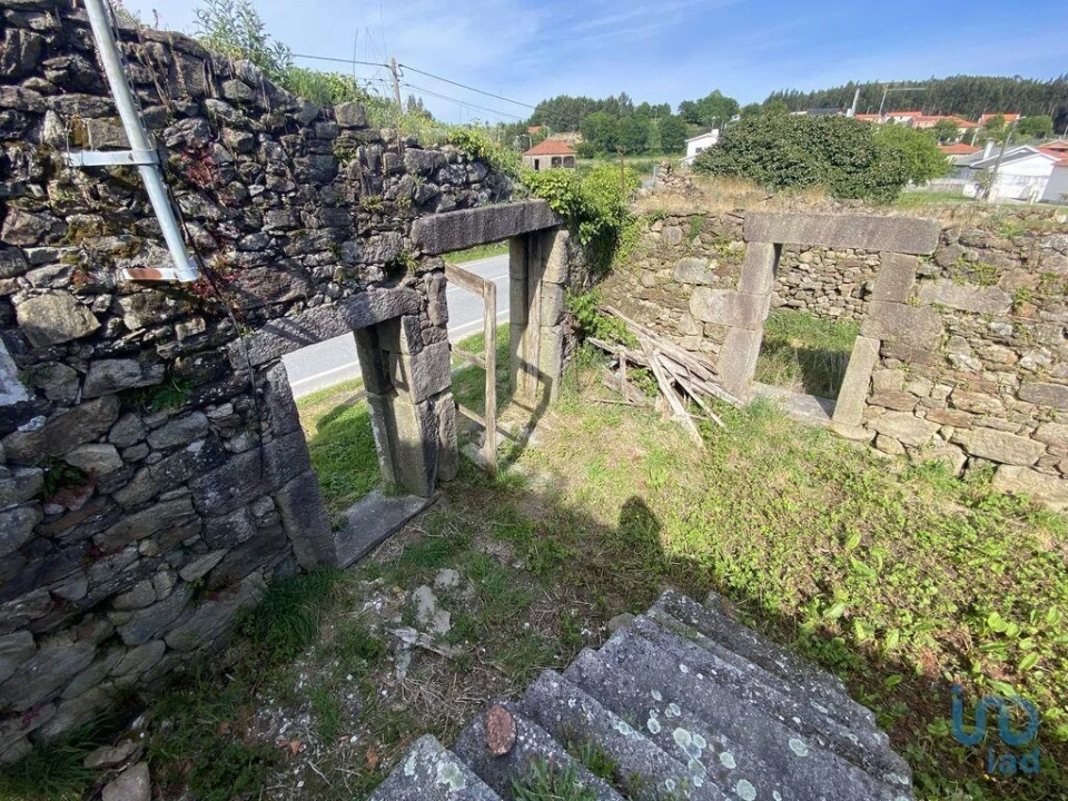 Moradia T1 para Venda em Candemil e Gondar Foto 5