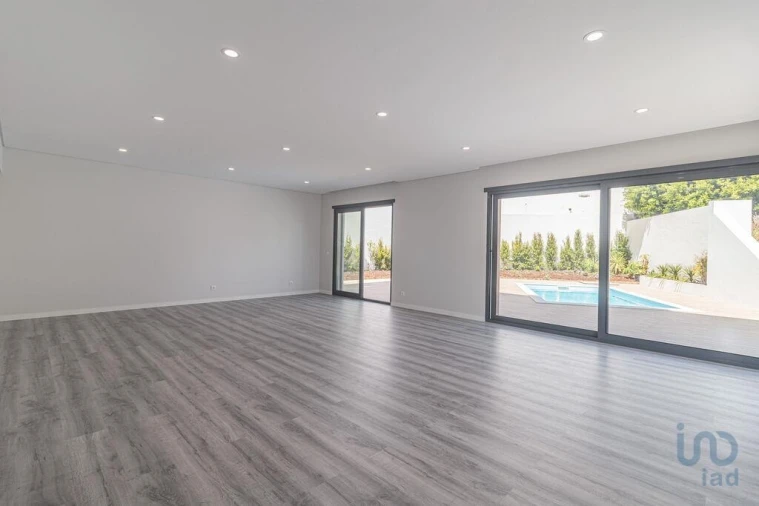 Moradia T5 para Venda em Enxara do Bispo, Gradil e Vila Franca do Rosário Foto 3