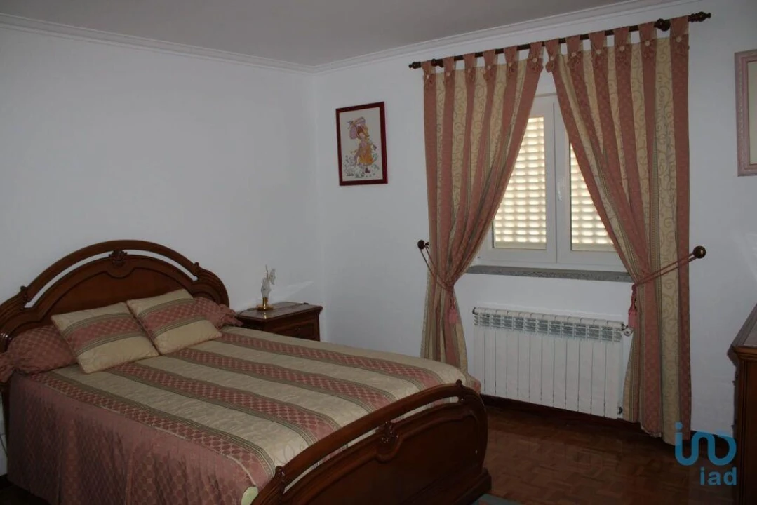 Moradia T4 para Venda em Nogueira do Cravo Foto 13