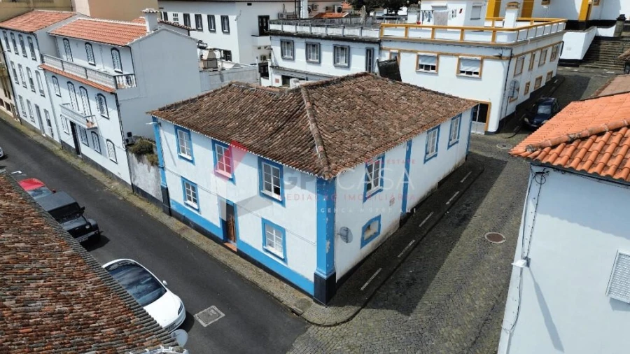 Moradia T4 para Venda em Praia da Vitoria (Santa Cruz) Foto 26