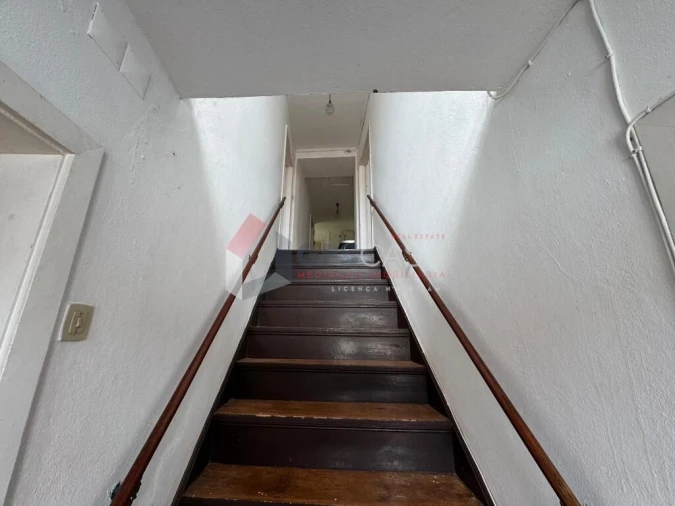 Moradia T4 para Venda em Praia da Vitoria (Santa Cruz) Foto 9