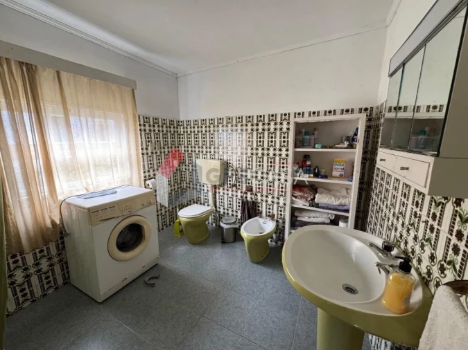 Moradia T4 para Venda em Praia da Vitoria (Santa Cruz) Foto 16