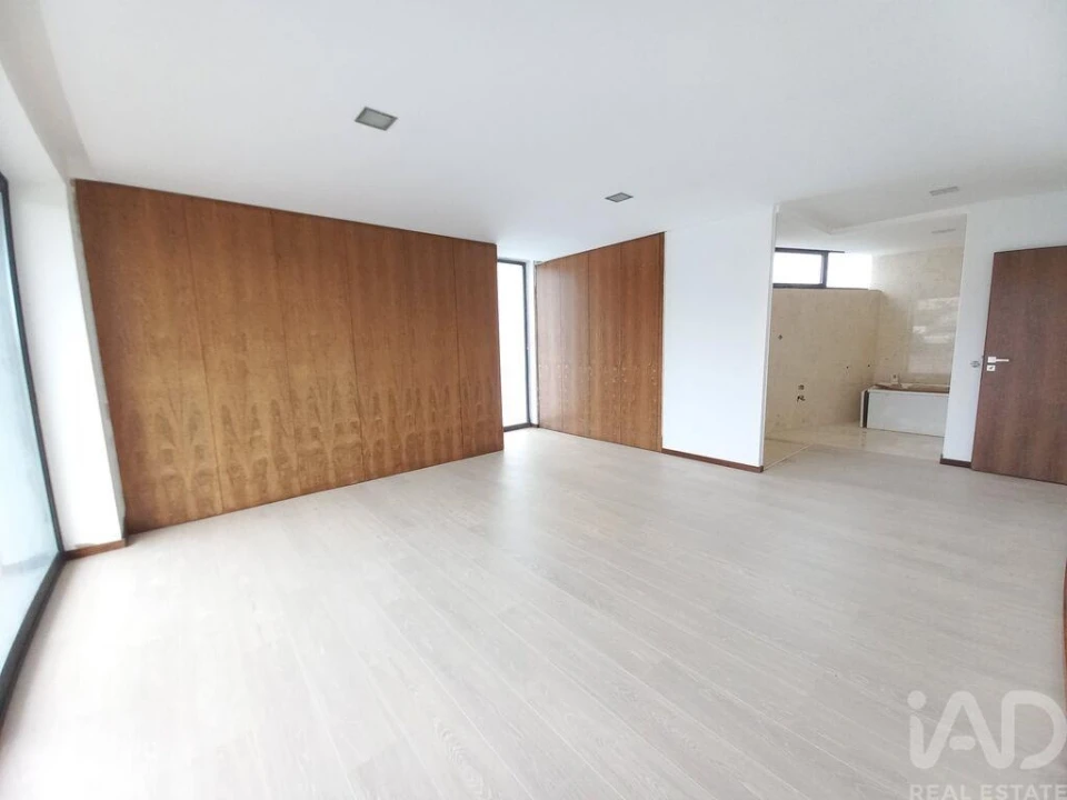 Moradia T4 para Venda em Abade de Neiva Foto 28