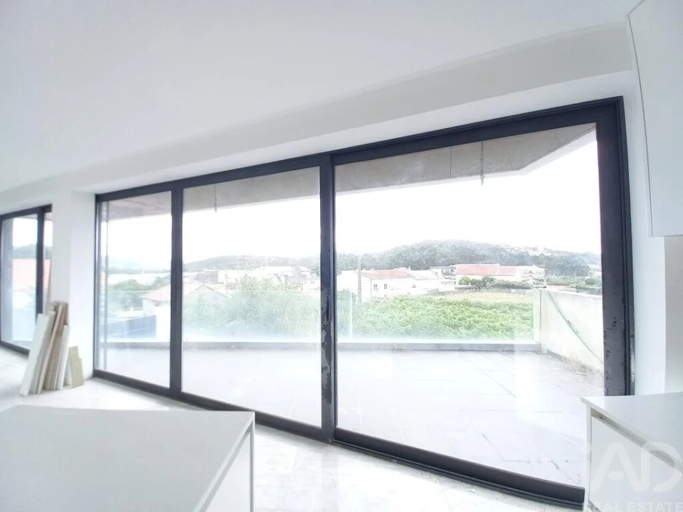 Moradia T4 para Venda em Abade de Neiva Foto 18