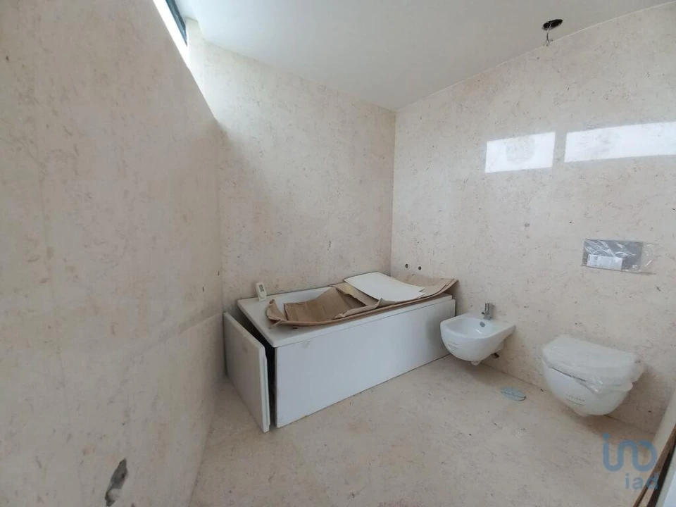 Moradia T4 para Venda em Abade de Neiva Foto 6