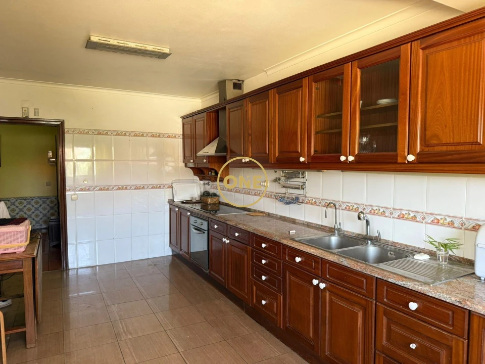 Moradia T4 para Venda em Carcavelos e Parede Foto 5