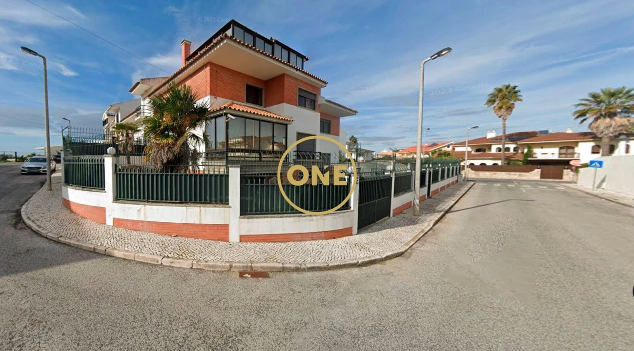 Moradia T4 para Venda em Carcavelos e Parede Foto 2