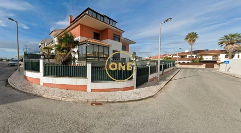 Moradia T4 para Venda em Carcavelos e Parede