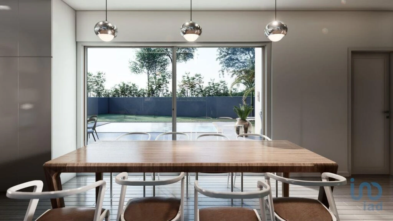 Moradia T2 para Venda em Sesimbra (Castelo) Foto 13